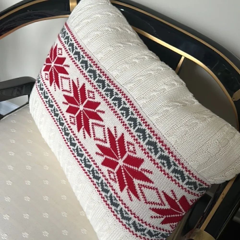 Snowflake Knit Rectangular Pillow 16”x24” - Picture 2 of 6